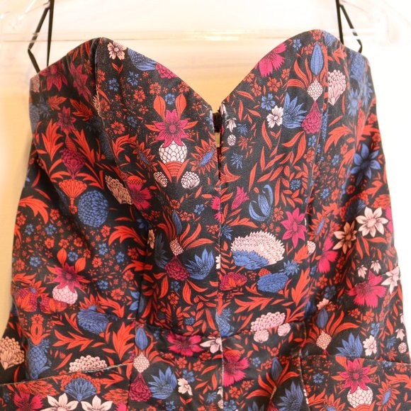 Floral Tropical Patterned Strapless Romper - Picture 2 of 16